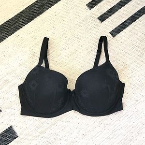 Victoria Secret Body By Victoria  Lined Demi | 38DDD